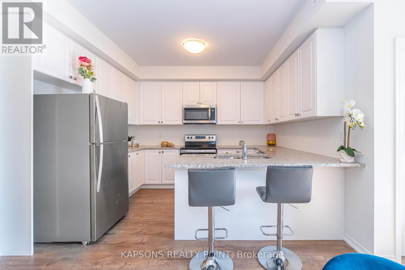 2 - 26 HUMBERWOOD BOULEVARD Image 8