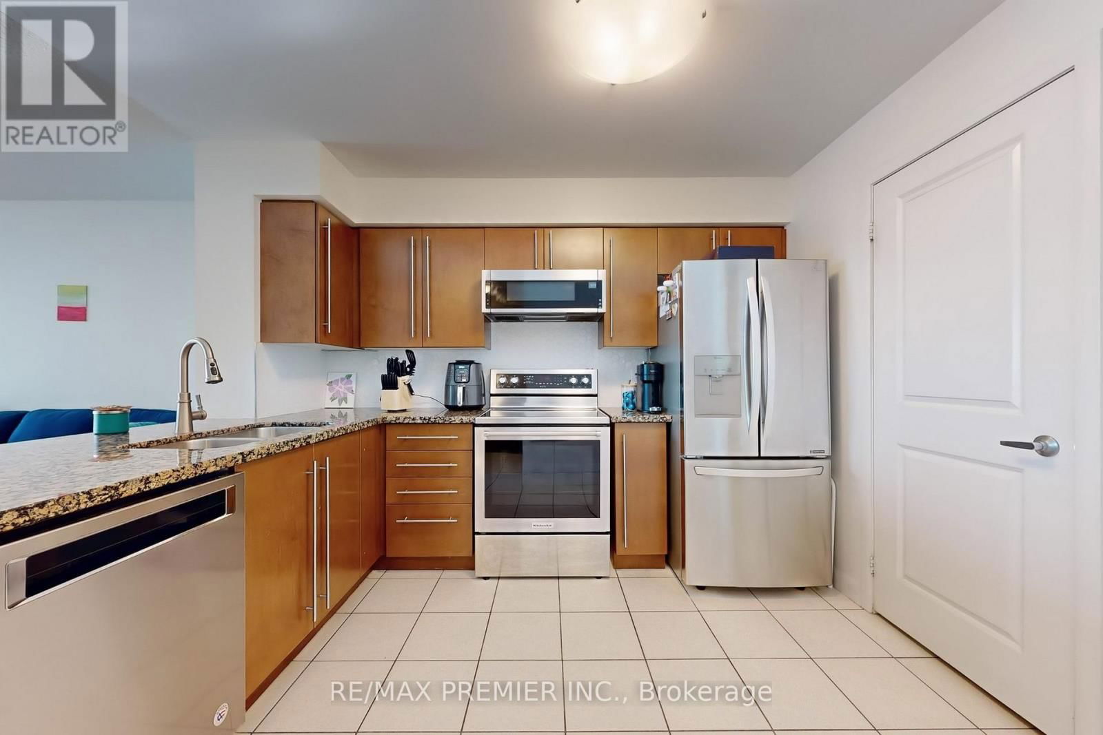 3110 - 225 SHERWAY GARDENS ROAD Image 11