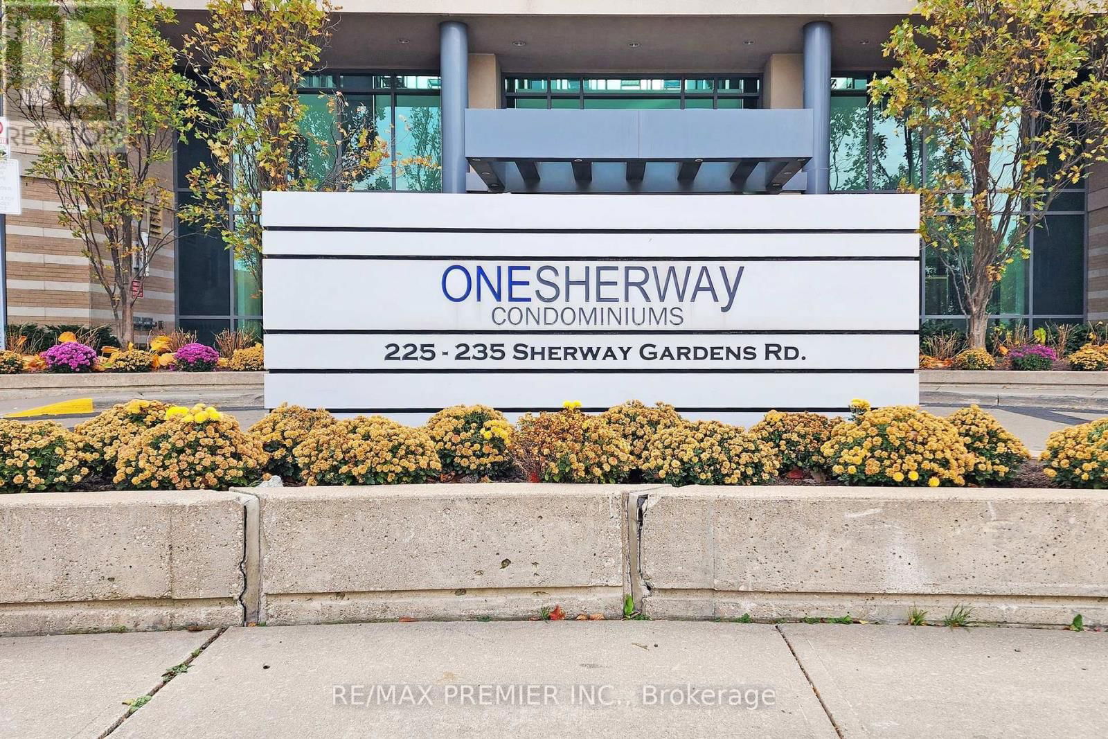 3110 - 225 SHERWAY GARDENS ROAD Image 3
