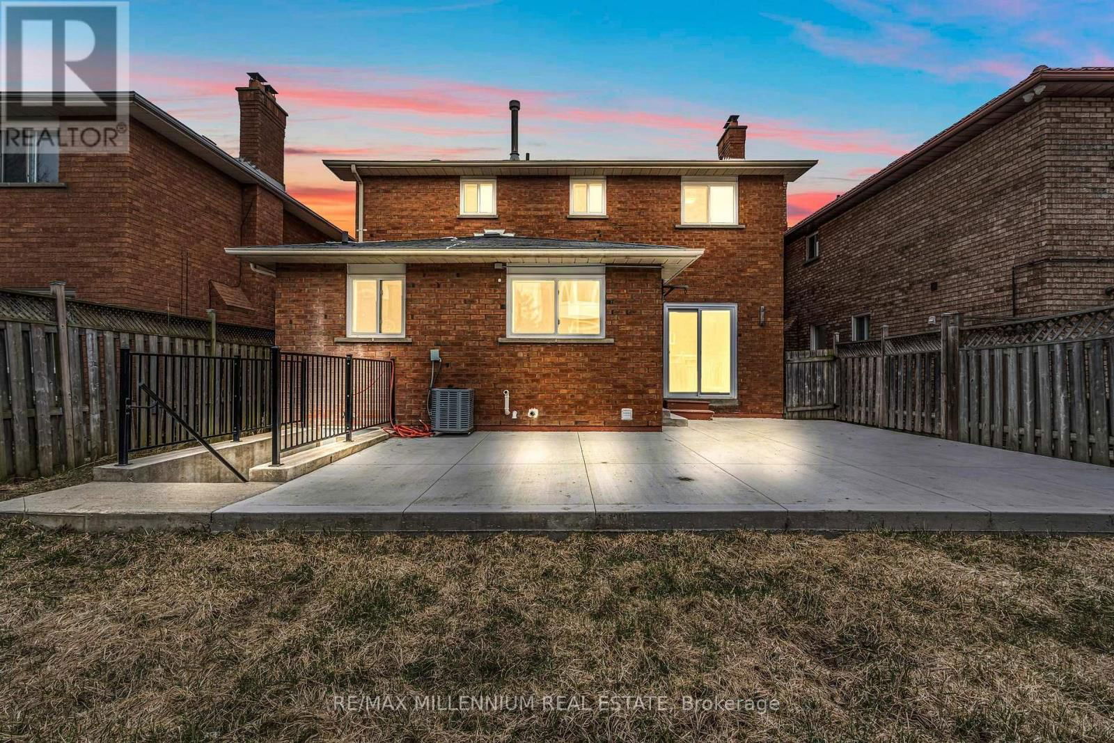 64 ALLENHEAD CRESCENT NORTHEAST Image 1