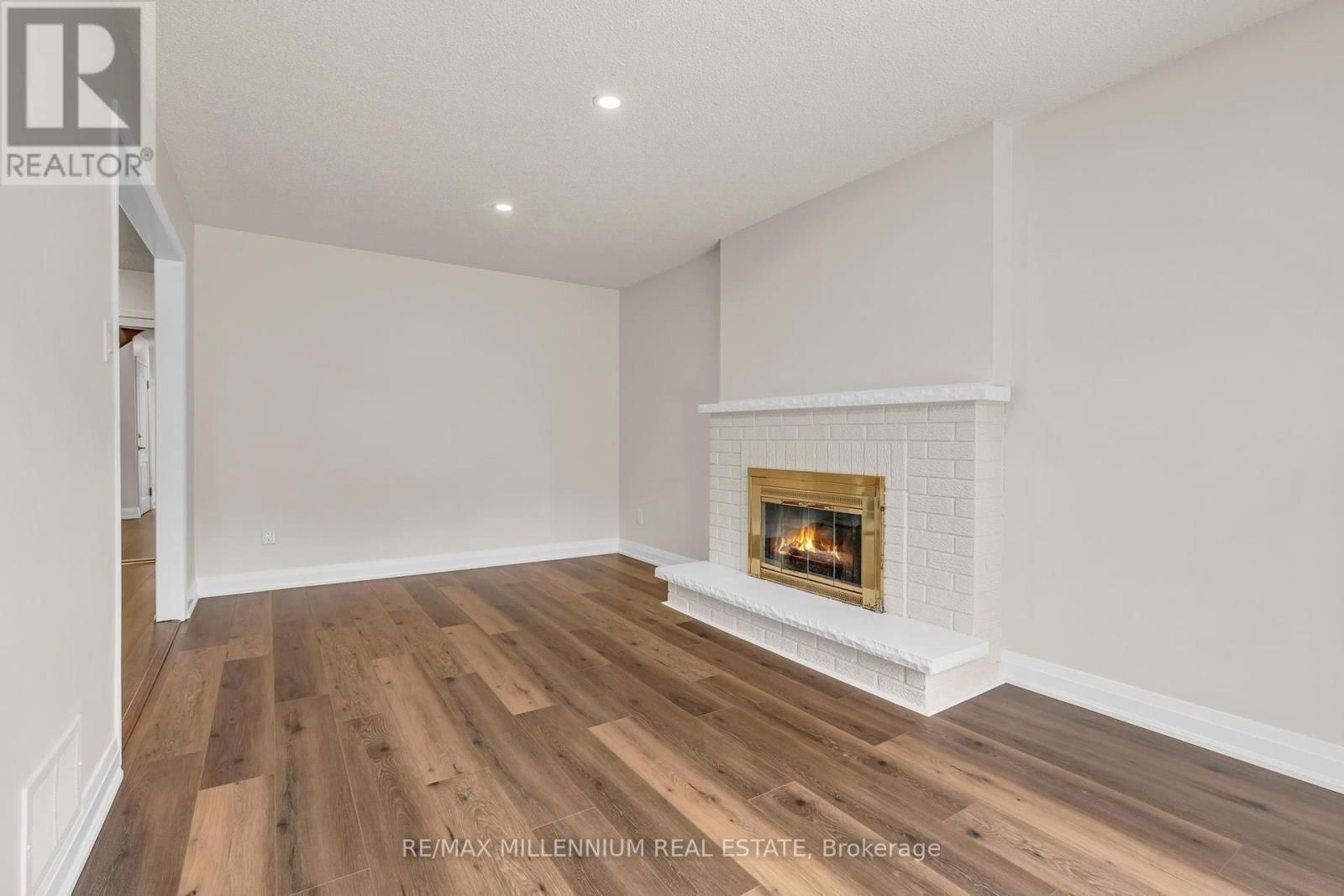 64 ALLENHEAD CRESCENT NORTHEAST Image 15