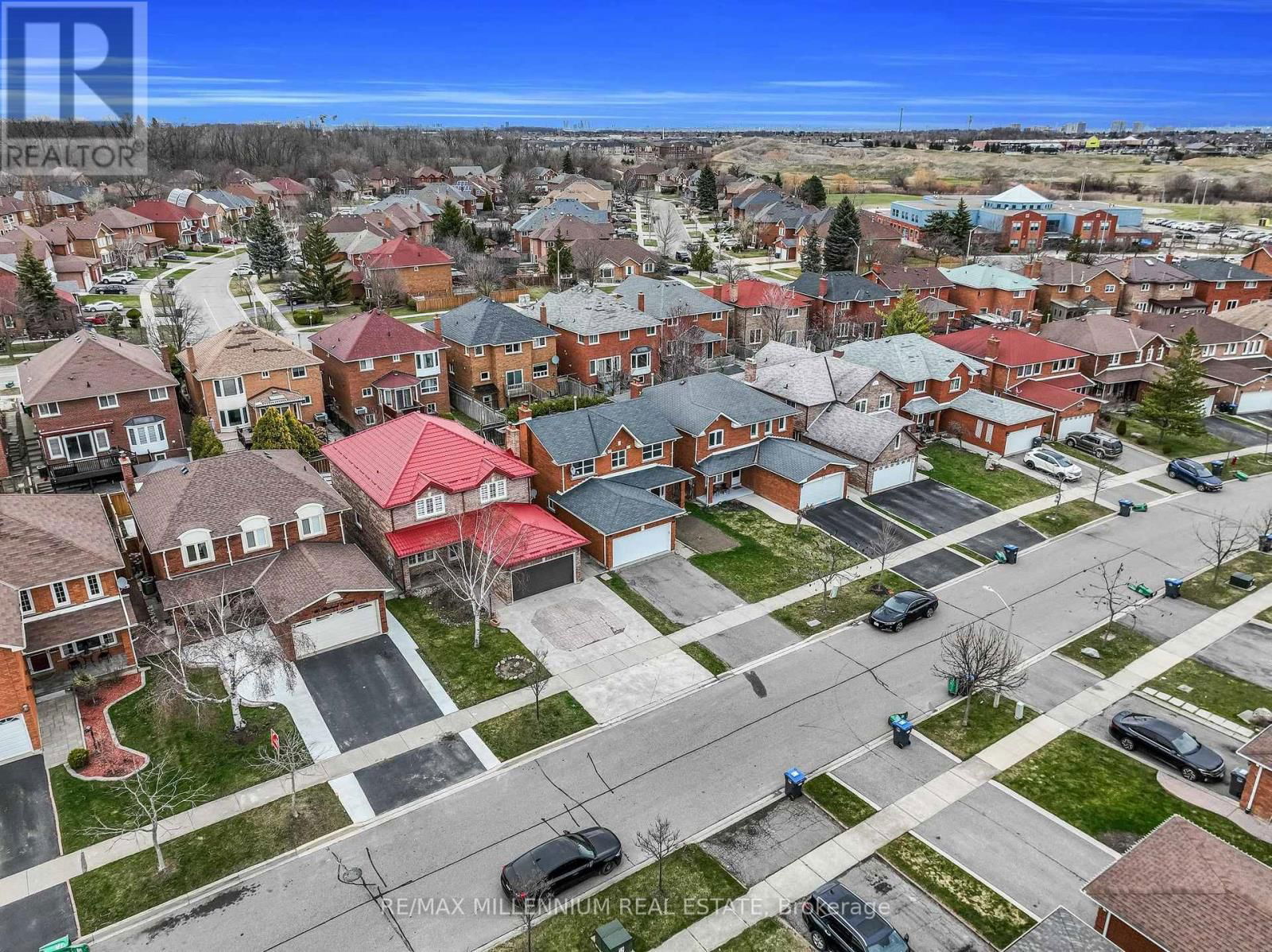 64 ALLENHEAD CRESCENT NORTHEAST Image 3