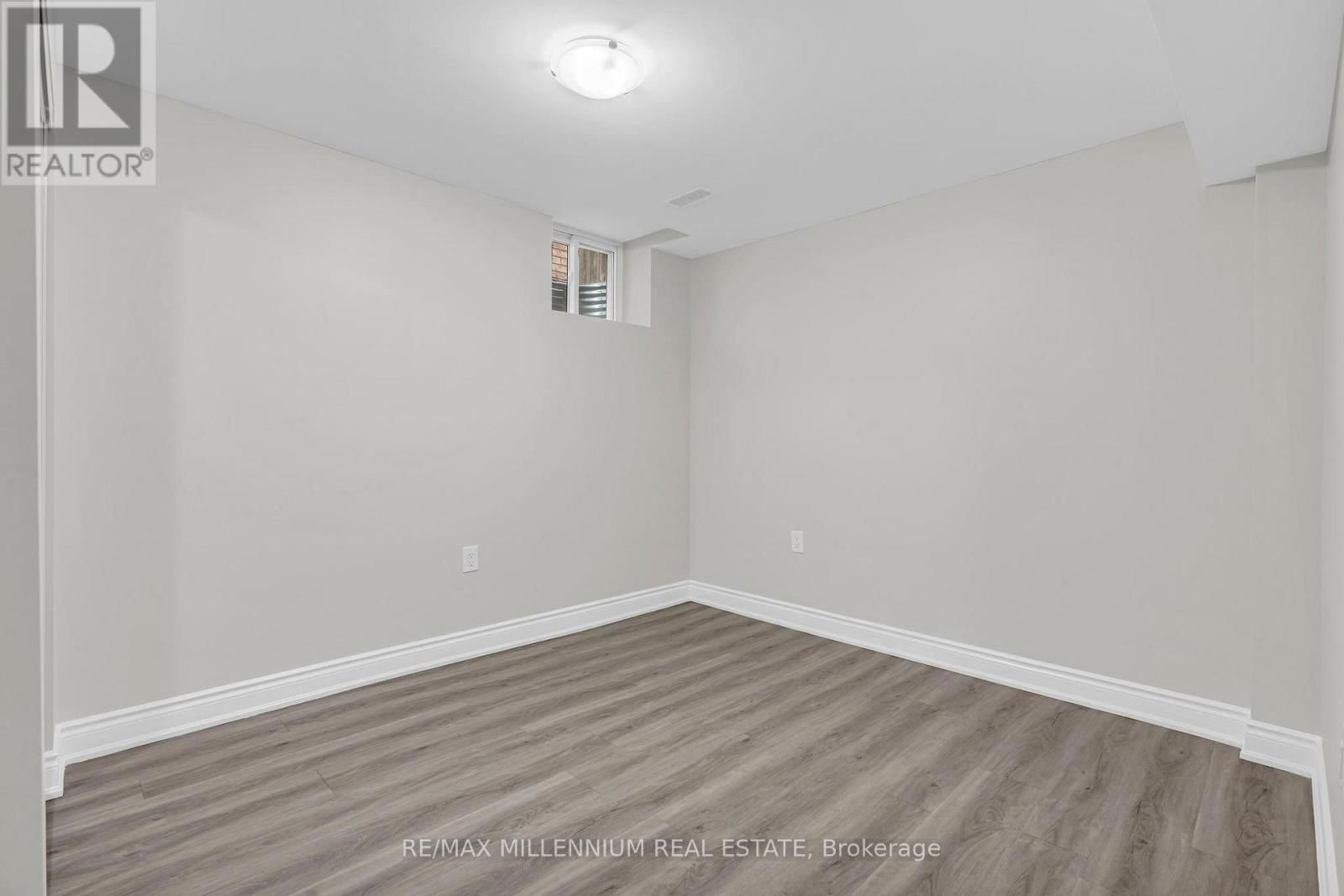 64 ALLENHEAD CRESCENT NORTHEAST Image 40