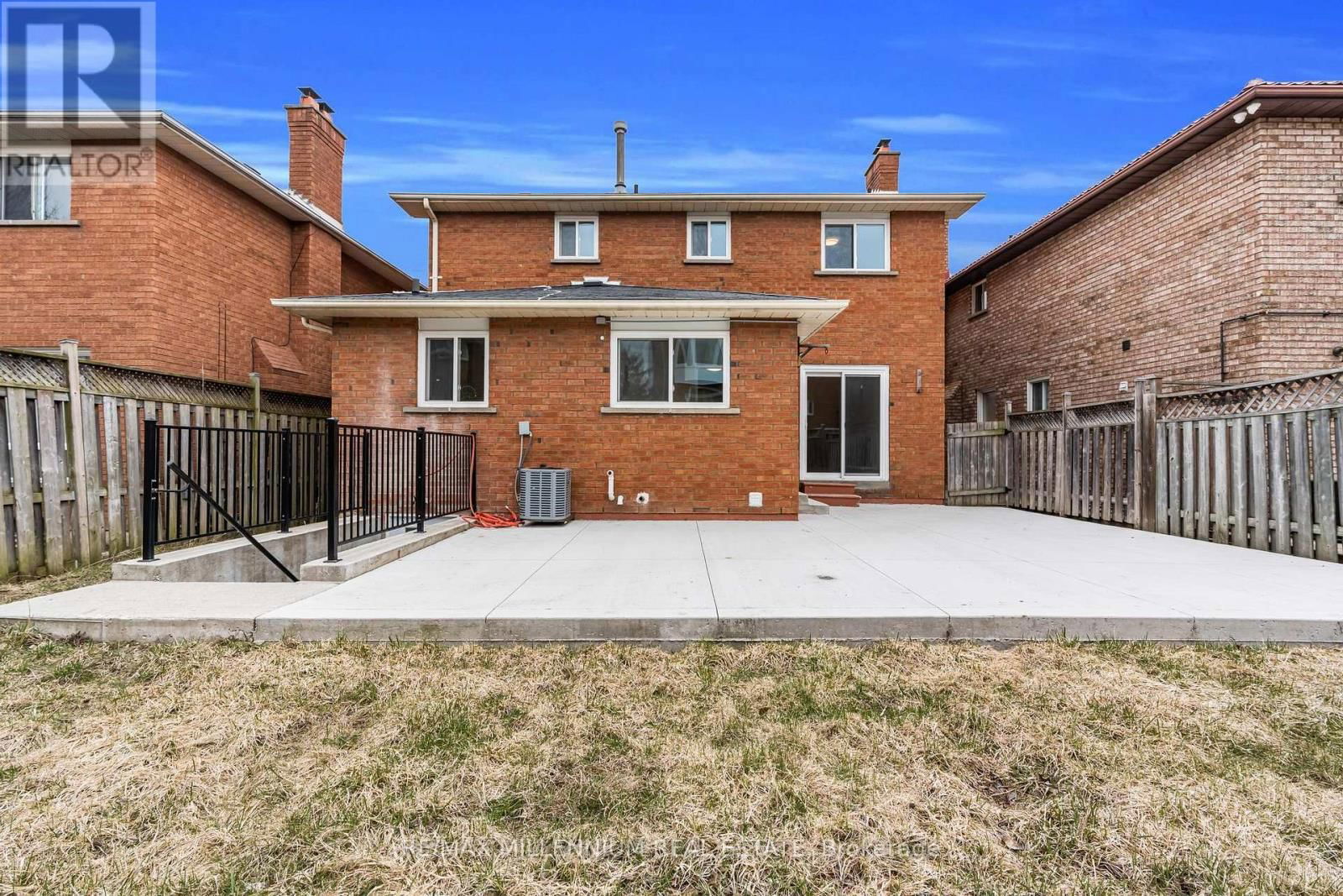 64 ALLENHEAD CRESCENT NORTHEAST Image 48