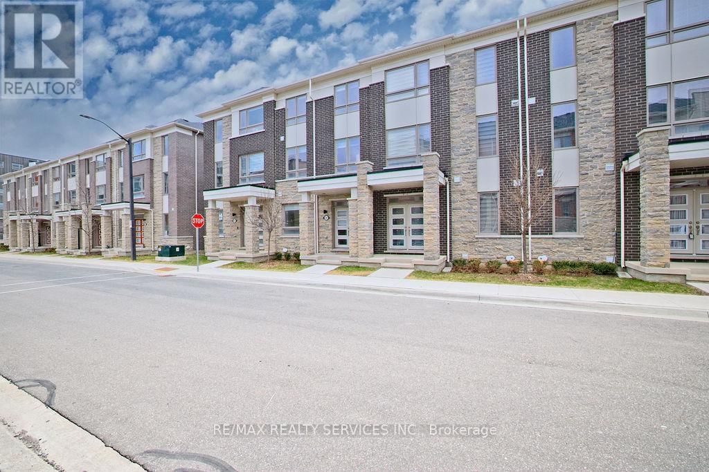 284 LAGERFELD DRIVE Image 3