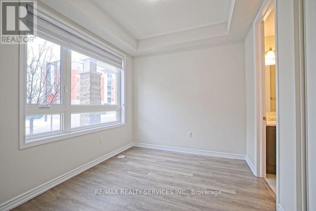 284 LAGERFELD DRIVE Image 5
