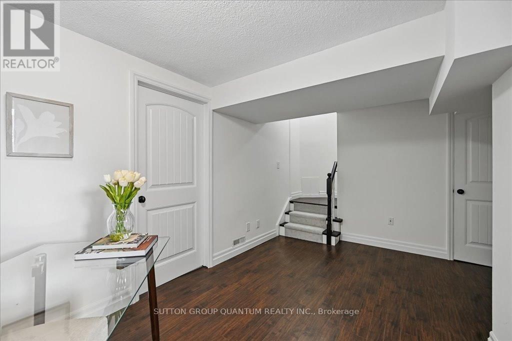 48 GLENASHTON DRIVE Image 33