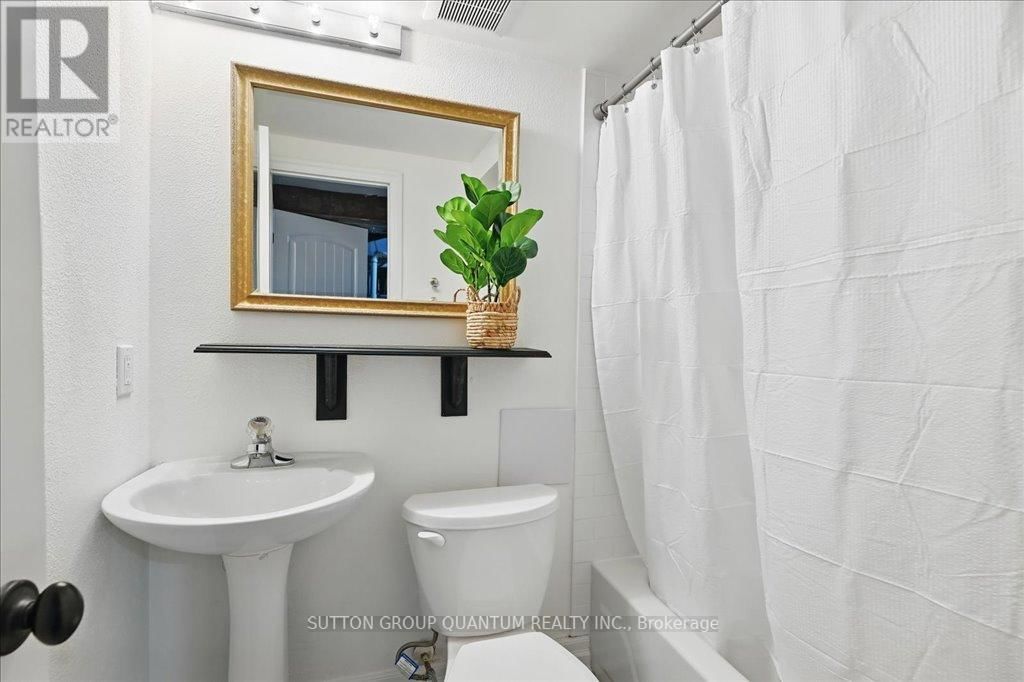 48 GLENASHTON DRIVE Image 36