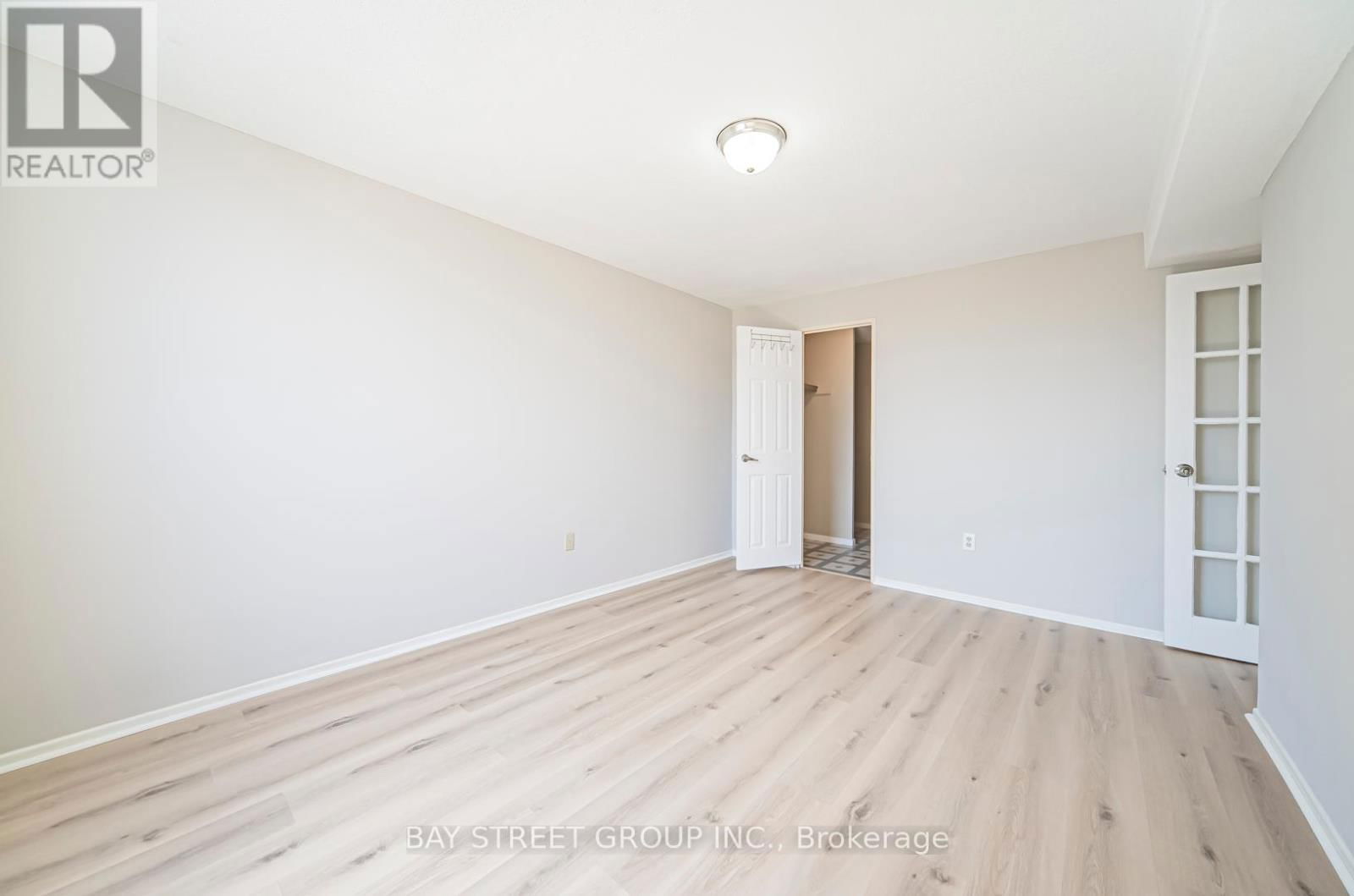 409 - 3120 KIRWIN AVENUE Image 28