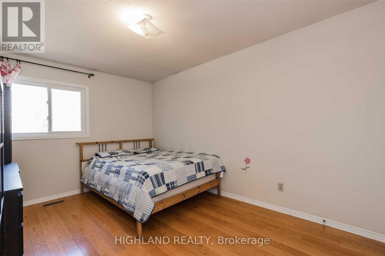 2325 CREDIT VALLEY ROAD Image 16