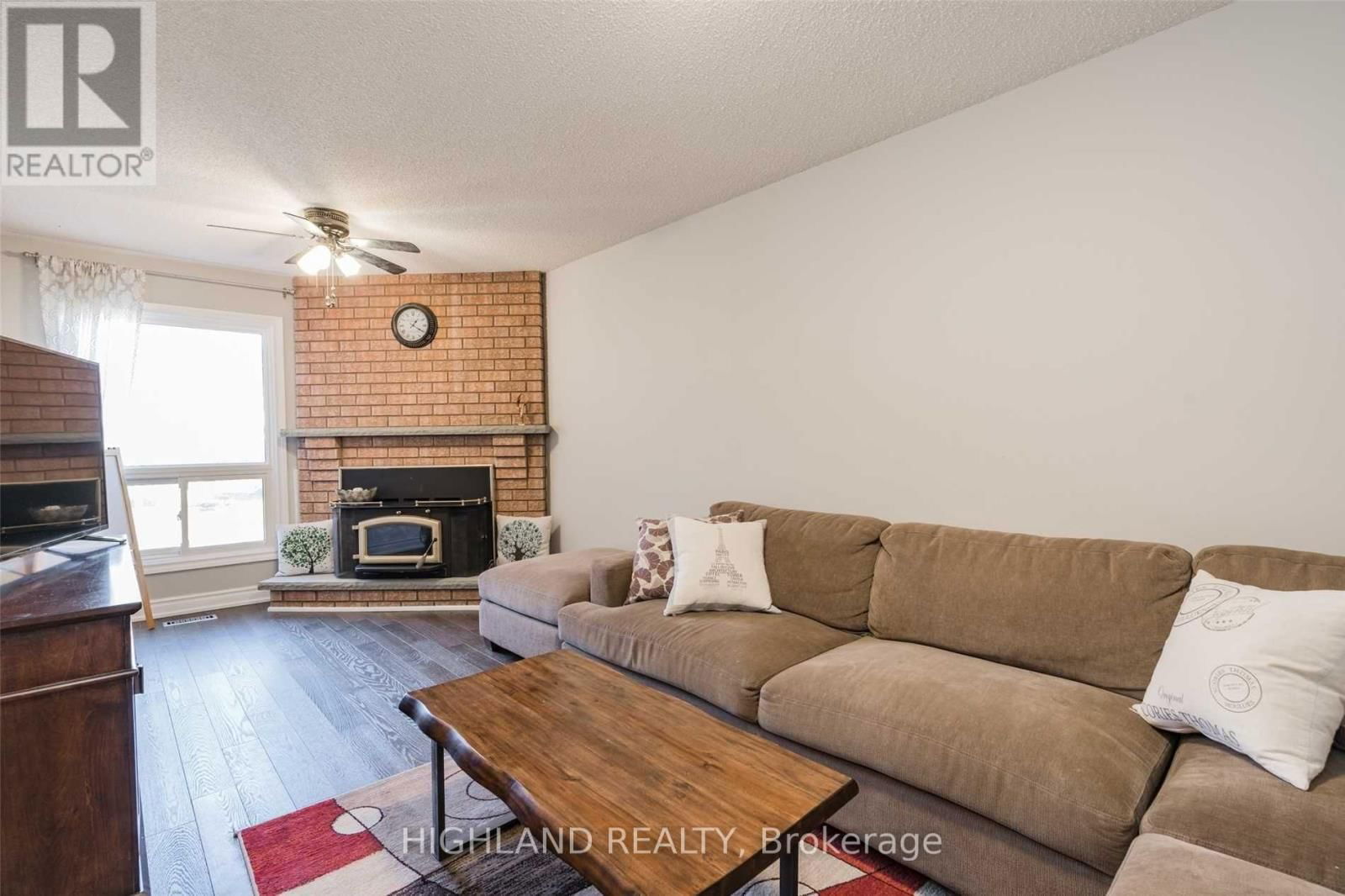 2325 CREDIT VALLEY ROAD Image 4