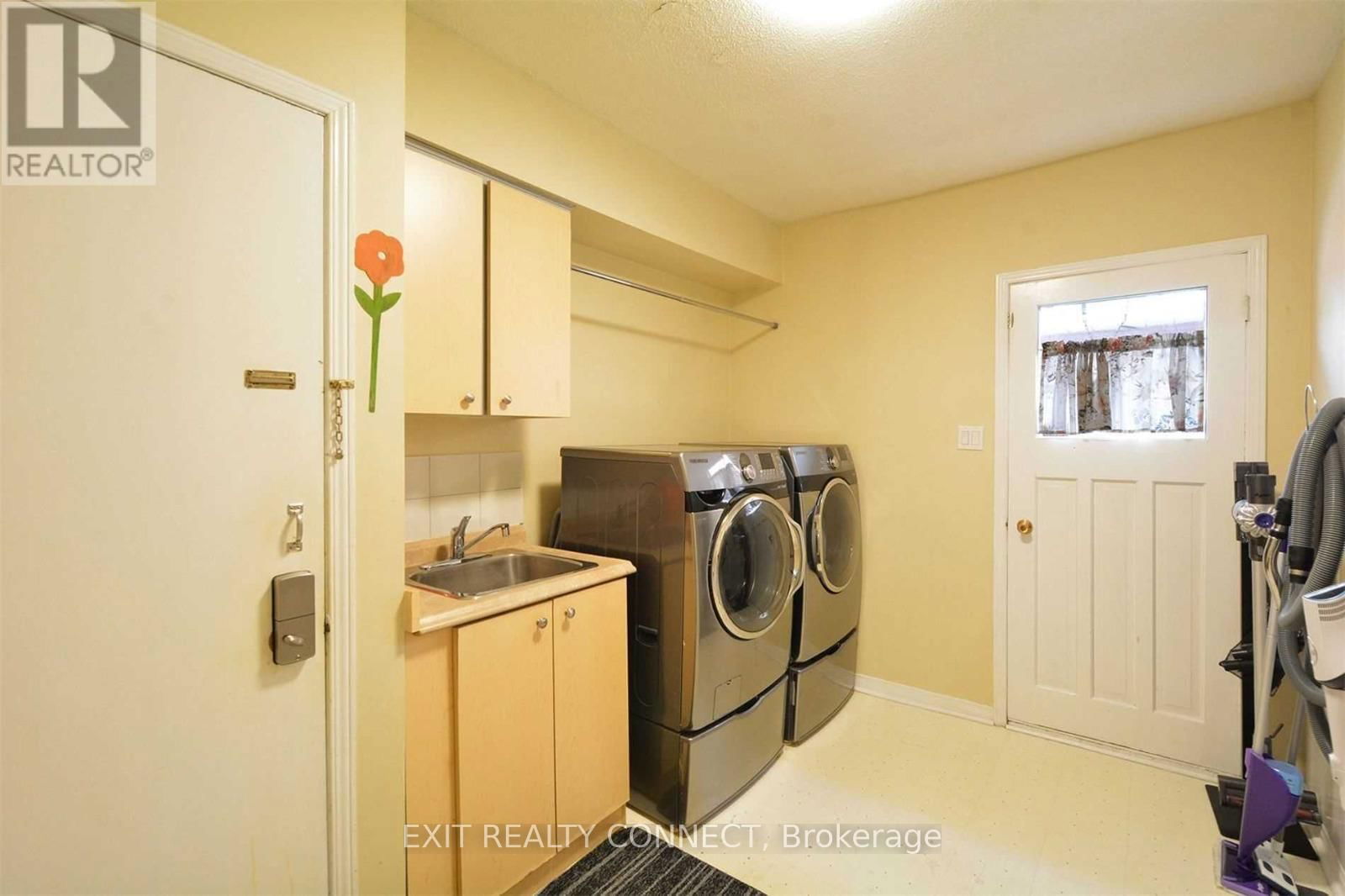 1380 WINDRUSH DRIVE Image 12