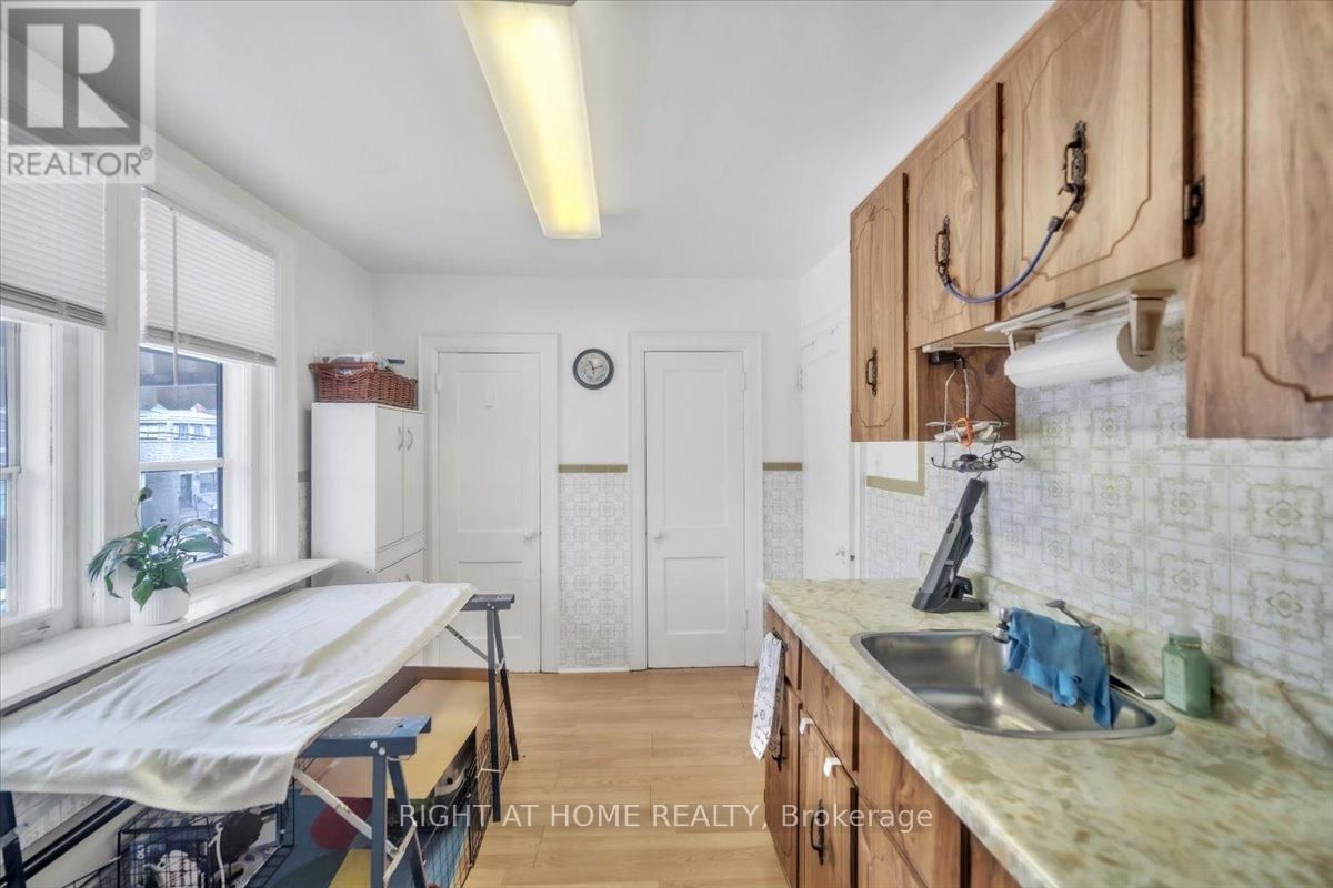 777 OSSINGTON AVENUE Image 12