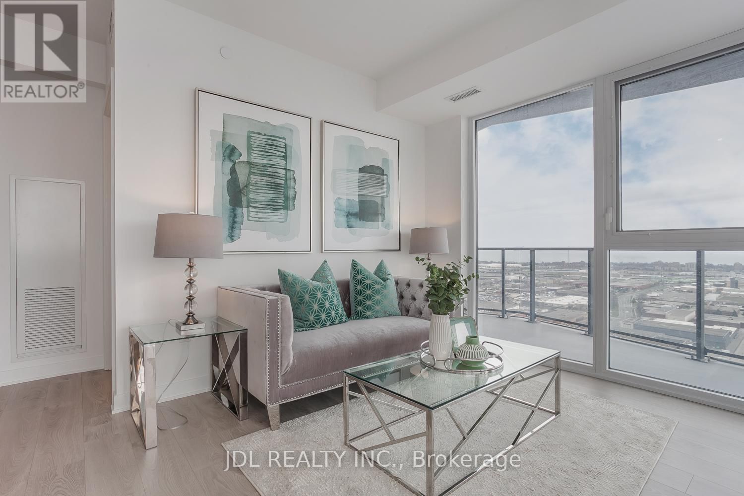 2809 - 36 ZORRA STREET Image 26