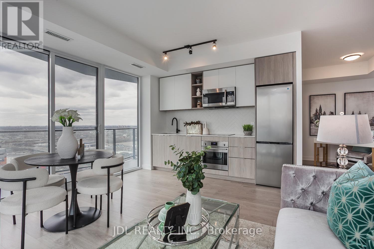 2809 - 36 ZORRA STREET Image 29