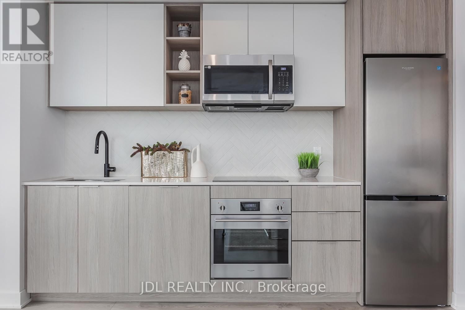 2809 - 36 ZORRA STREET Image 36
