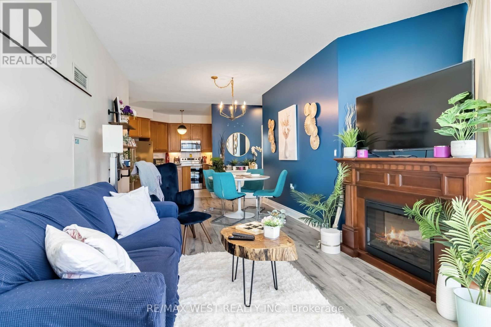 406 - 80 ABSOLUTE AVENUE Image 10