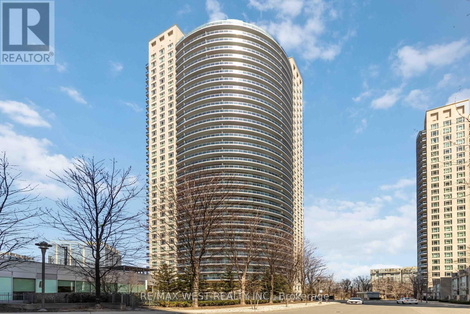 406 - 80 ABSOLUTE AVENUE Image 2