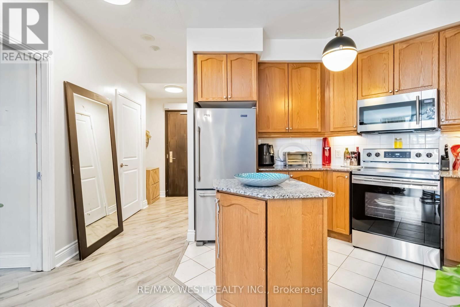 406 - 80 ABSOLUTE AVENUE Image 20