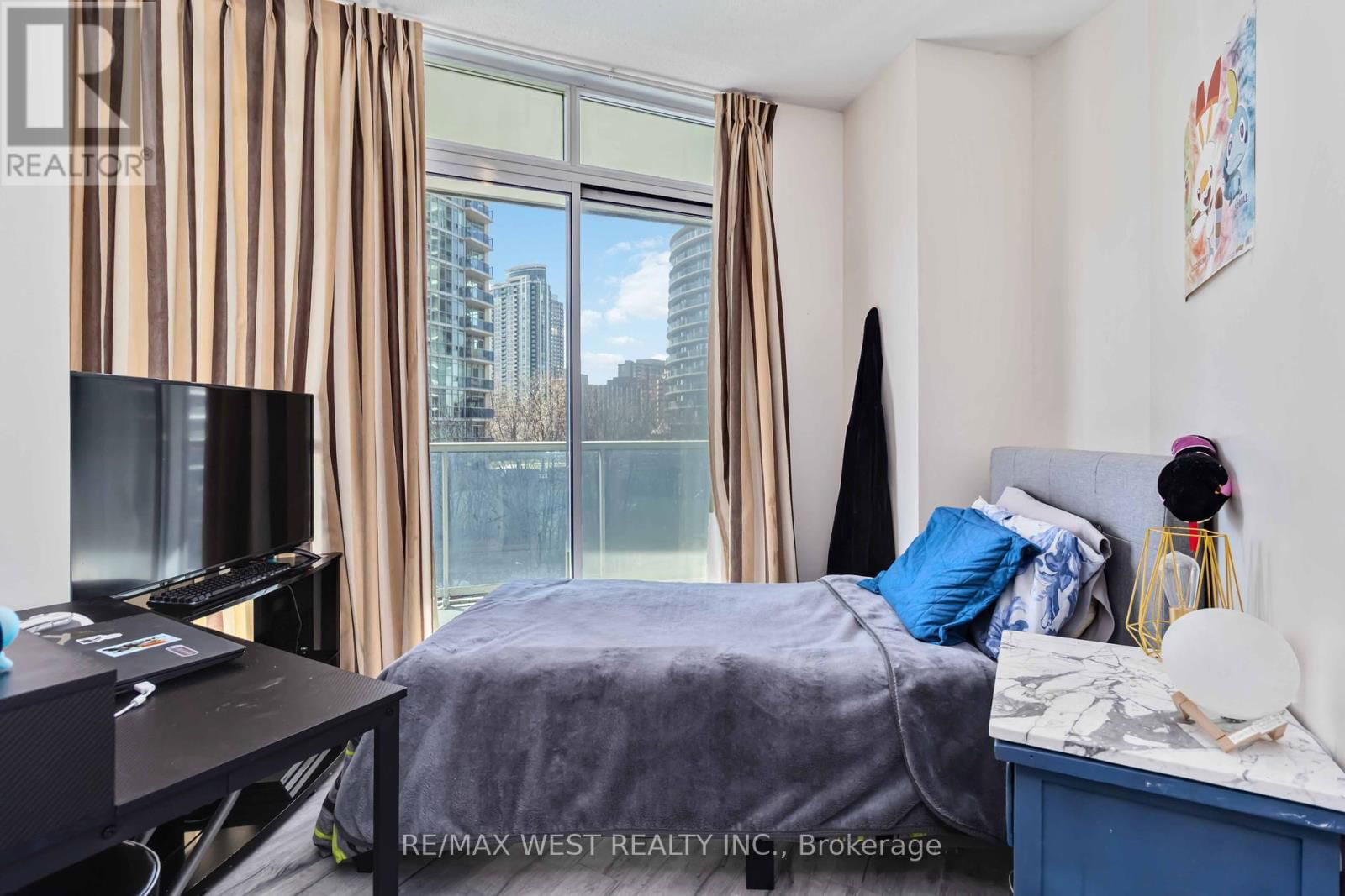 406 - 80 ABSOLUTE AVENUE Image 29
