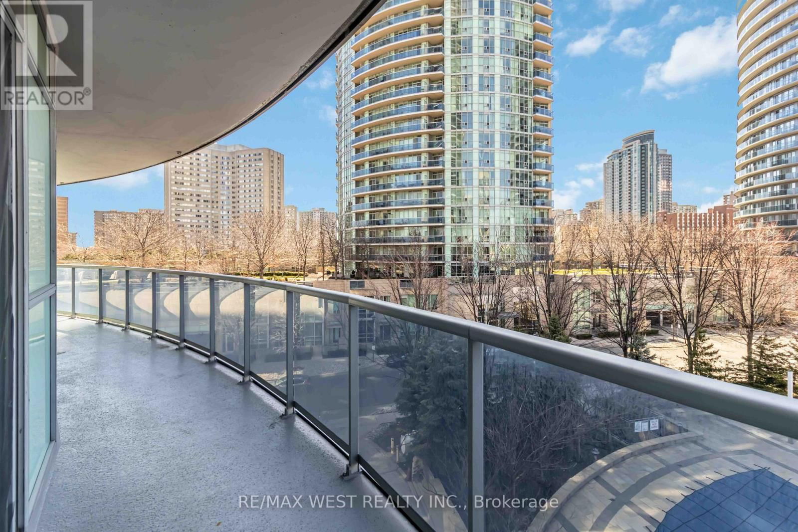 406 - 80 ABSOLUTE AVENUE Image 34