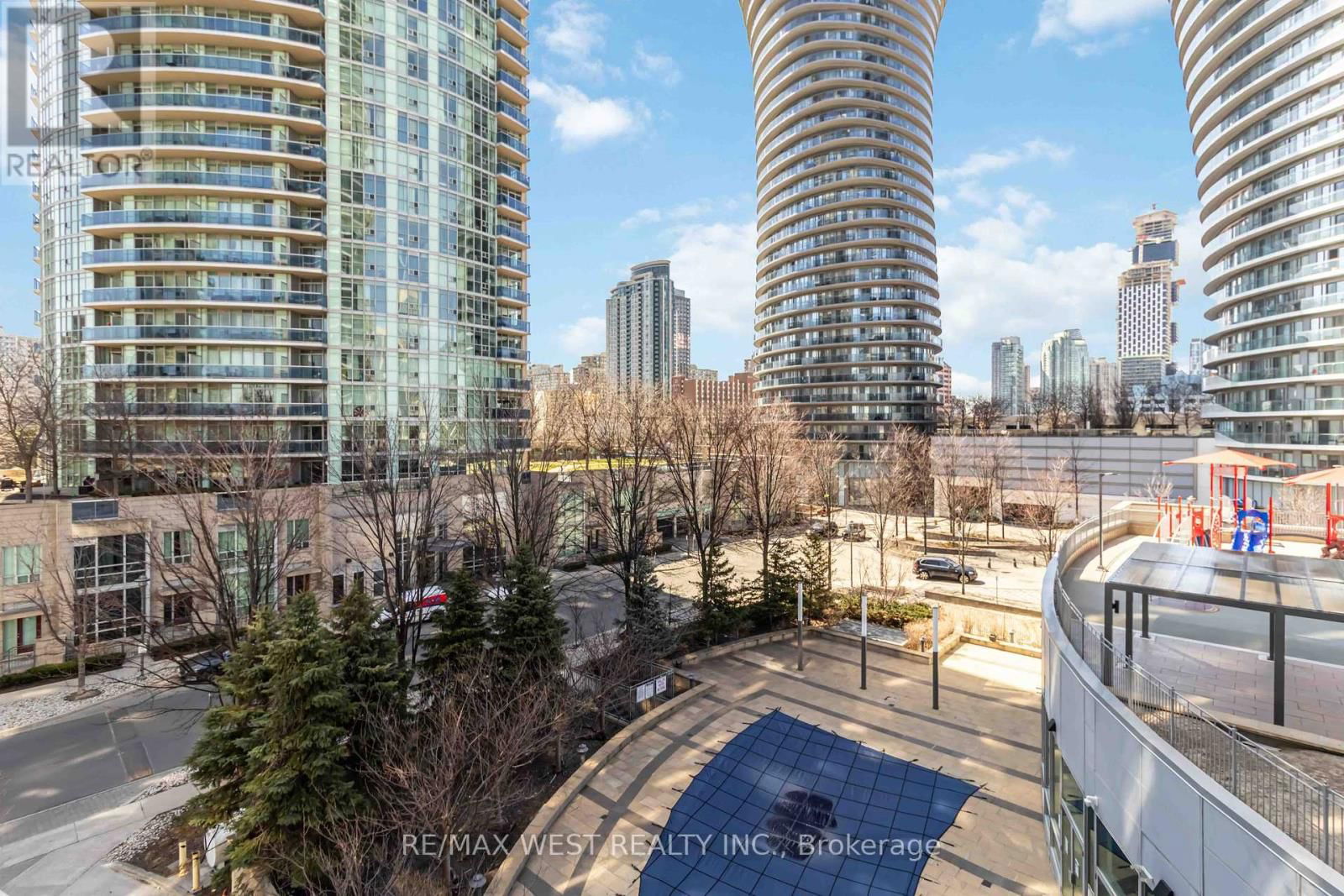 406 - 80 ABSOLUTE AVENUE Image 35