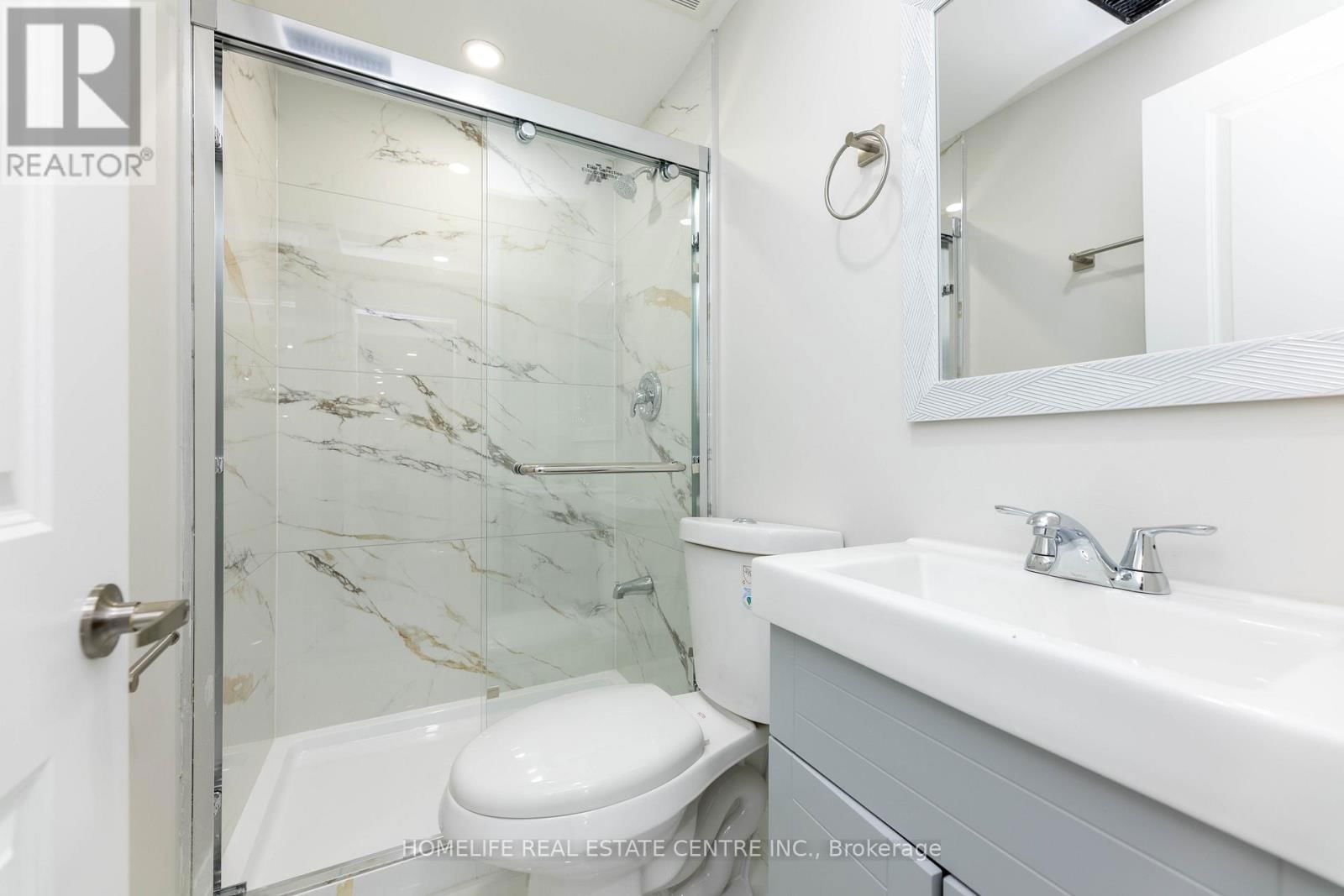 7 MARKHAM STREET Image 33