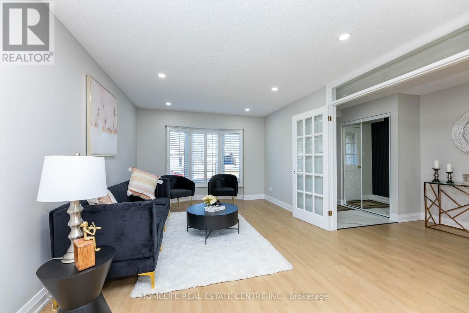 7 MARKHAM STREET Image 6
