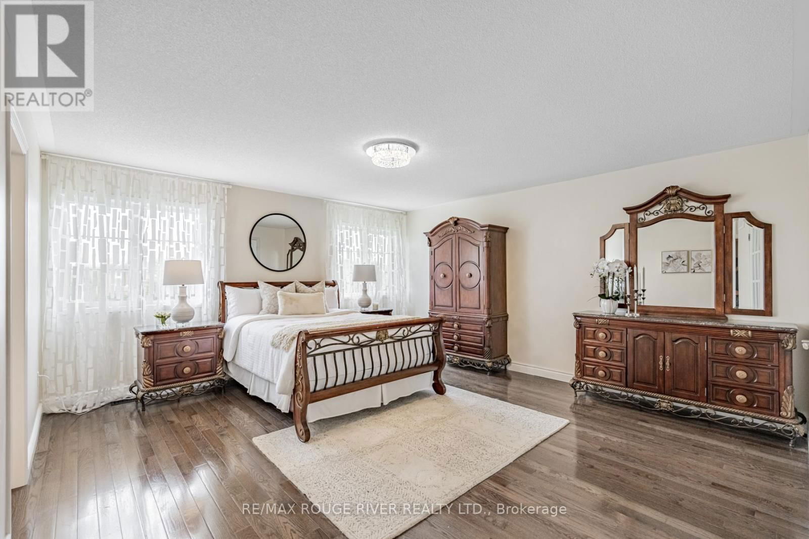 26 PORCHLIGHT ROAD Image 25