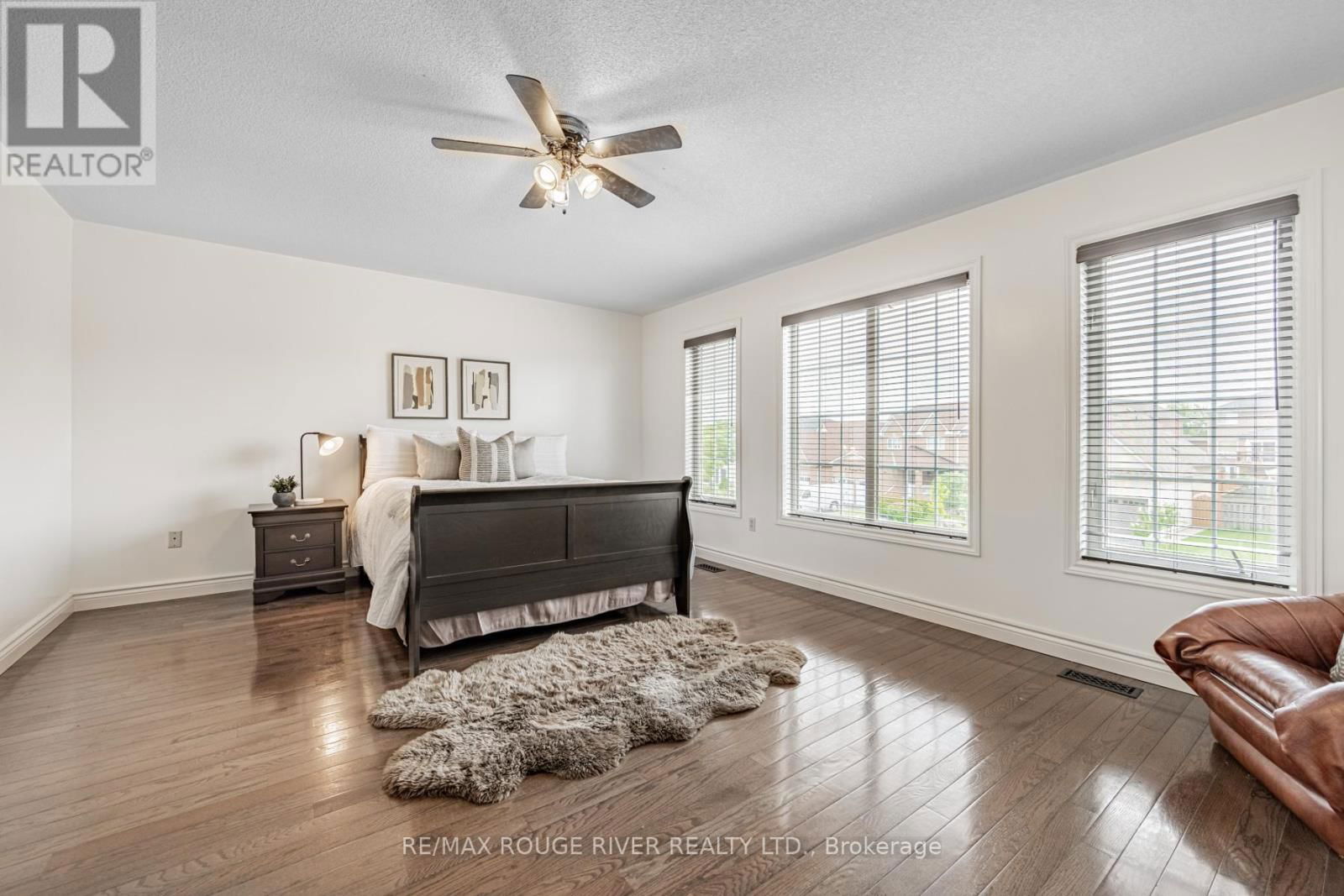 26 PORCHLIGHT ROAD Image 31