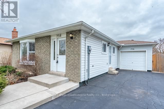 756 MACKENZIE DRIVE Image 2