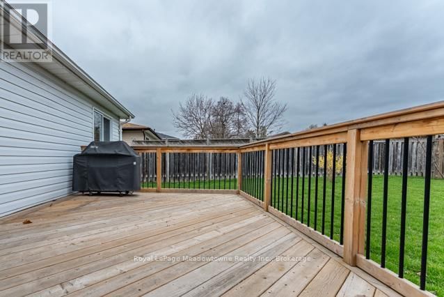 756 MACKENZIE DRIVE Image 31