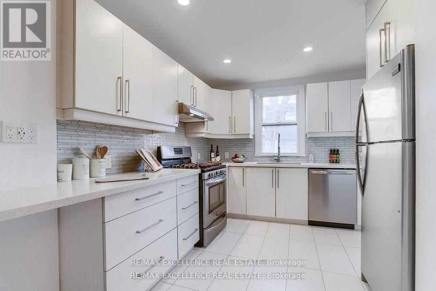 663 JANE STREET Image 10