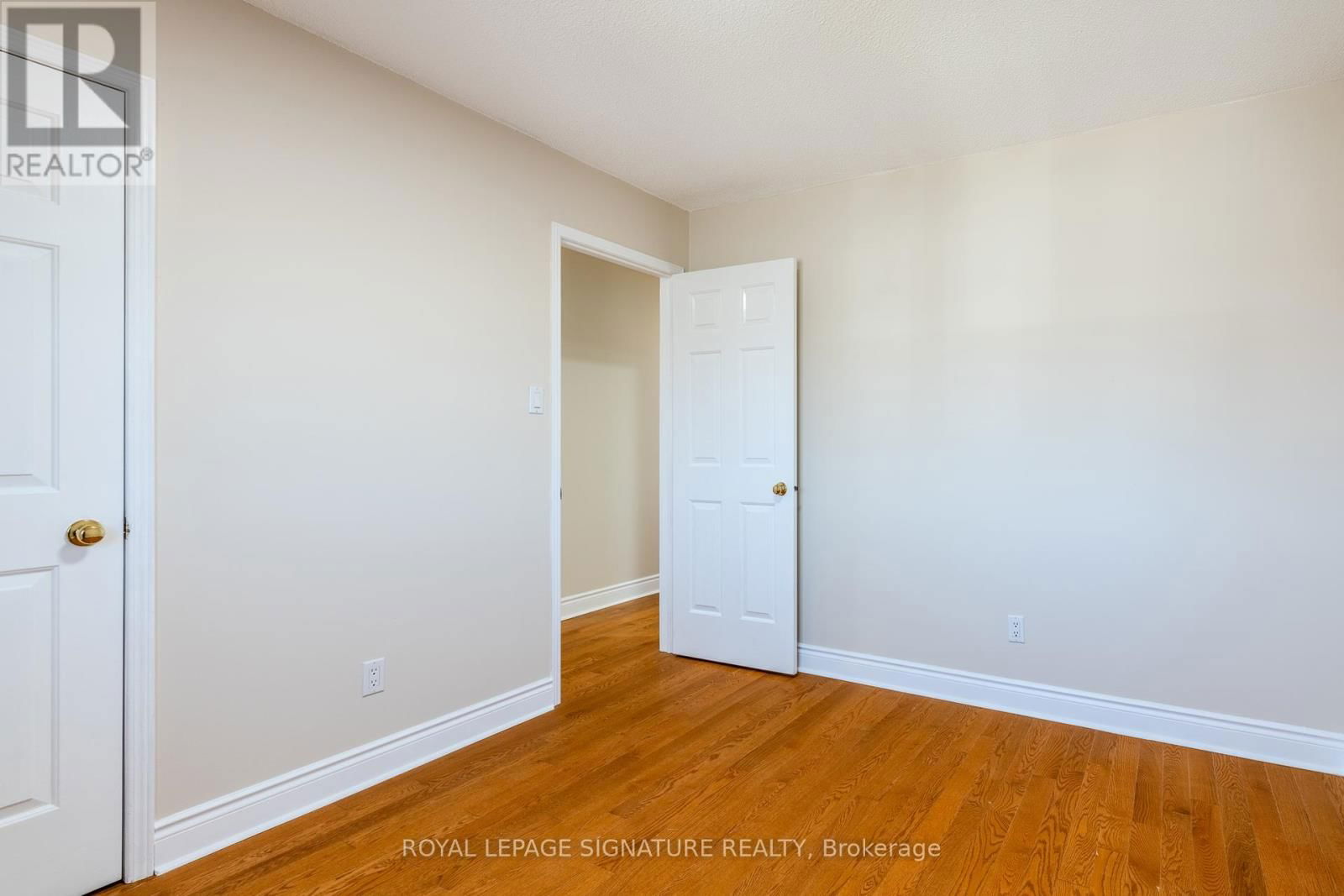 3263 PEBBLEWOOD ROAD Image 23