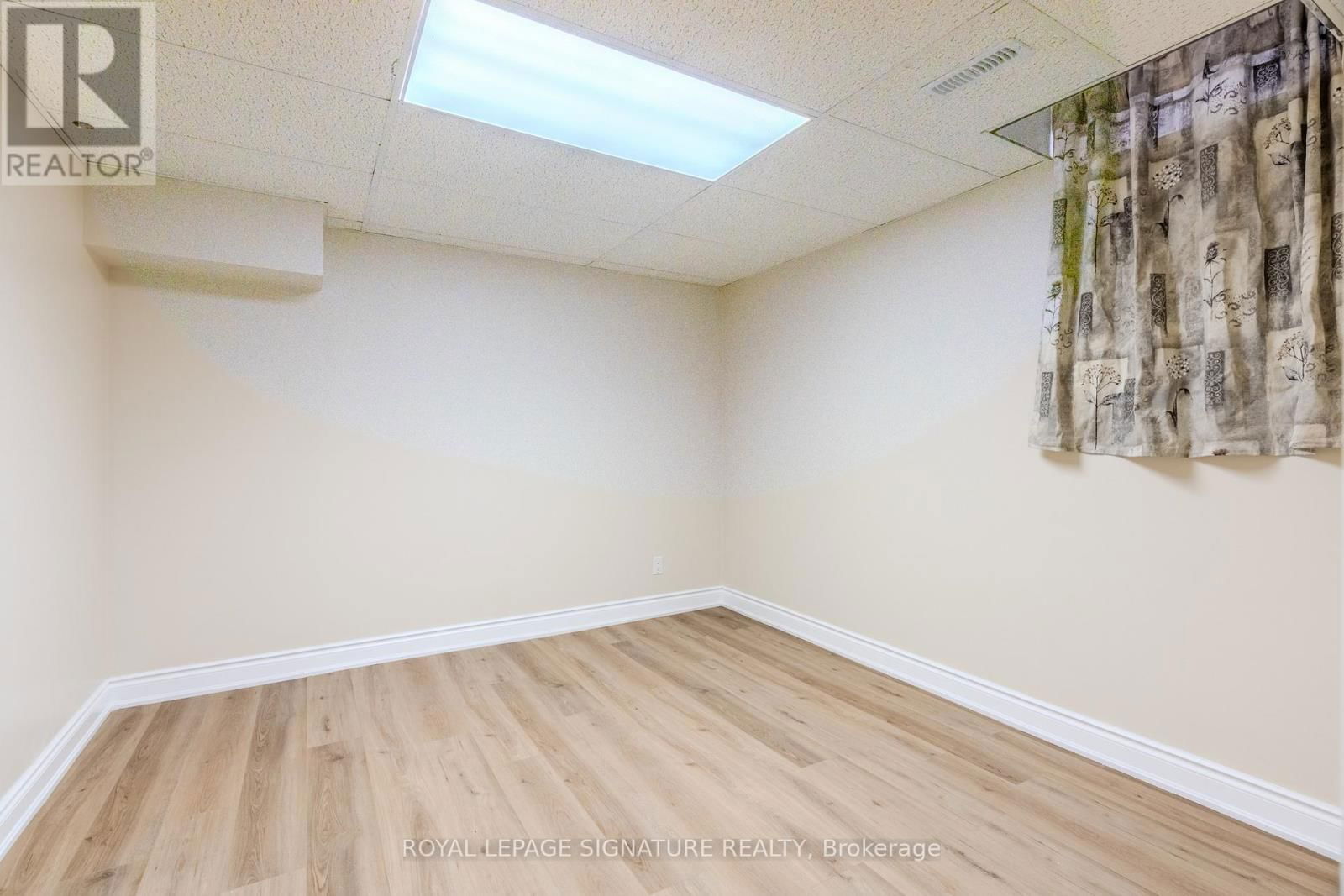 3263 PEBBLEWOOD ROAD Image 33