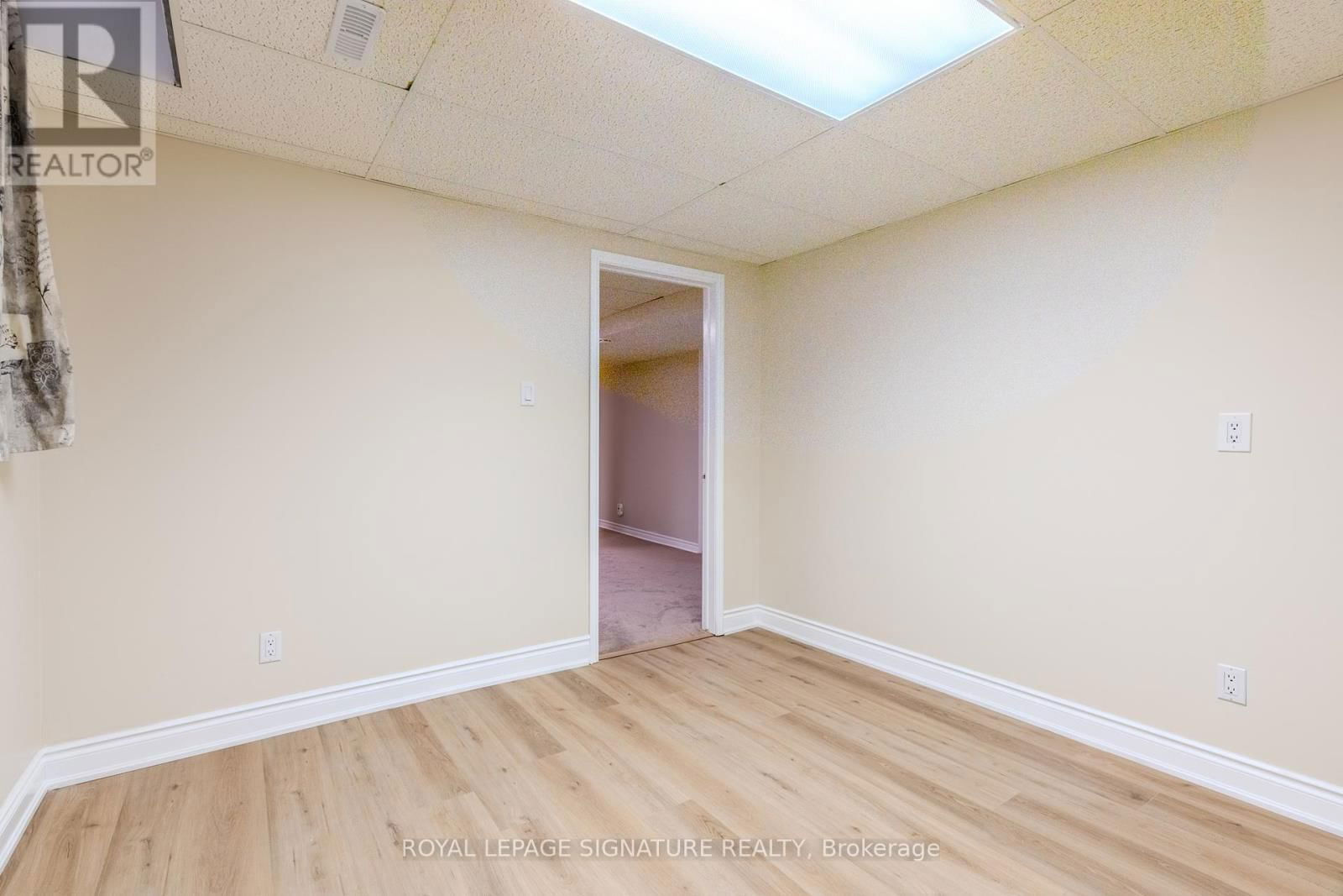 3263 PEBBLEWOOD ROAD Image 35
