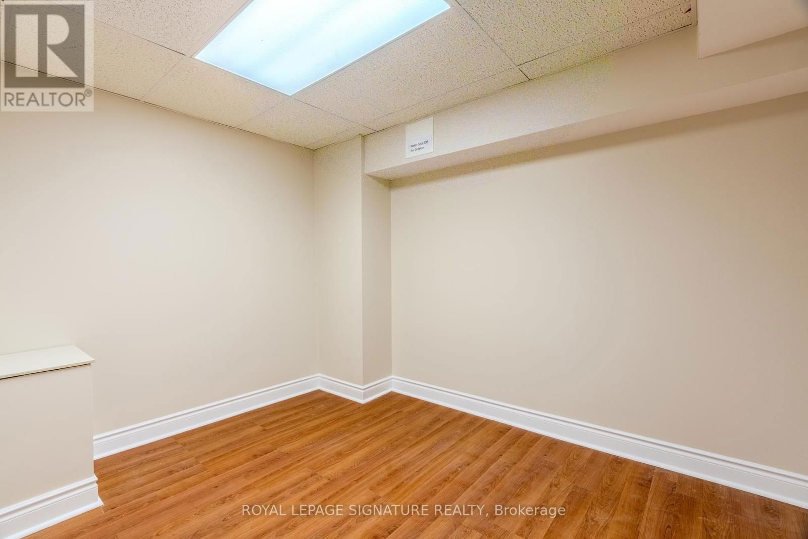 3263 PEBBLEWOOD ROAD Image 36