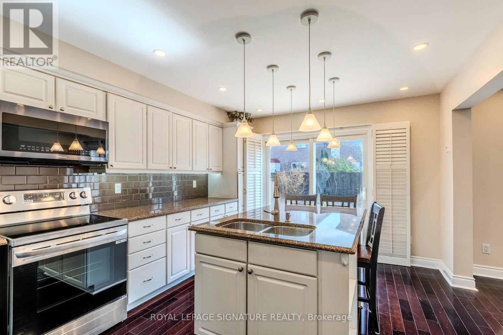 3263 PEBBLEWOOD ROAD Image 8