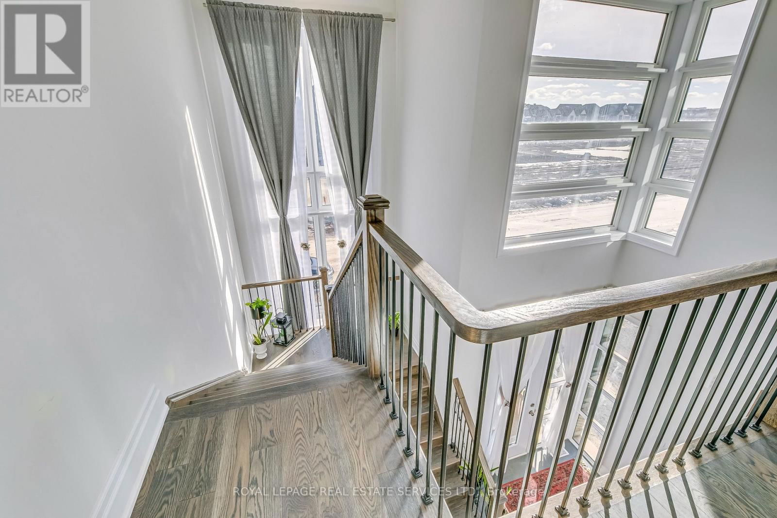 1367 PELICAN PASSAGE Image 20