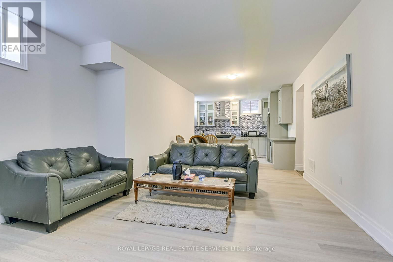 1367 PELICAN PASSAGE Image 39