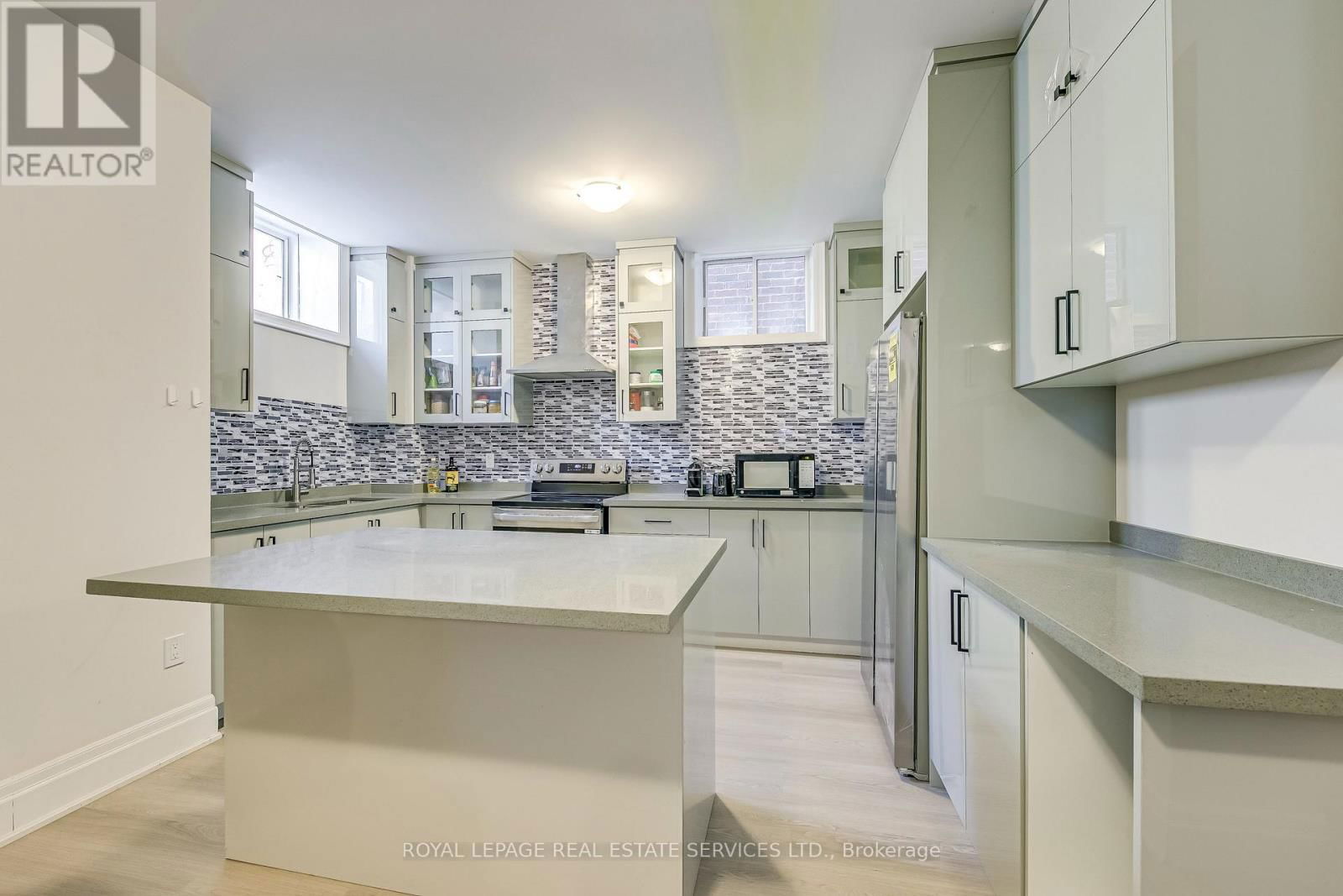 1367 PELICAN PASSAGE Image 42