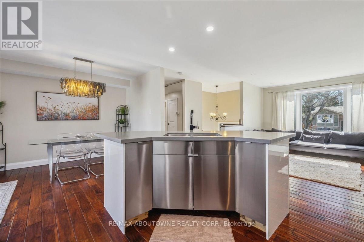 2430 CAVENDISH DRIVE Image 14
