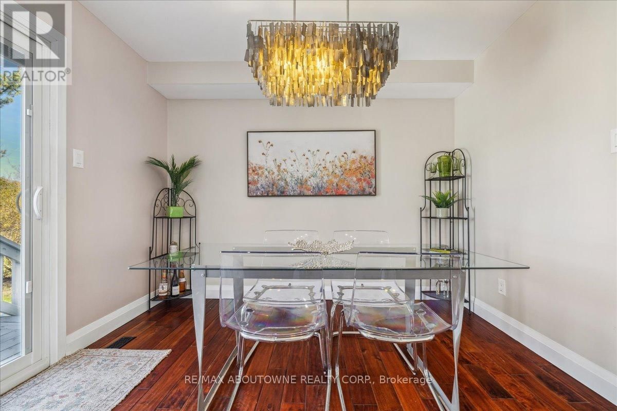 2430 CAVENDISH DRIVE Image 16