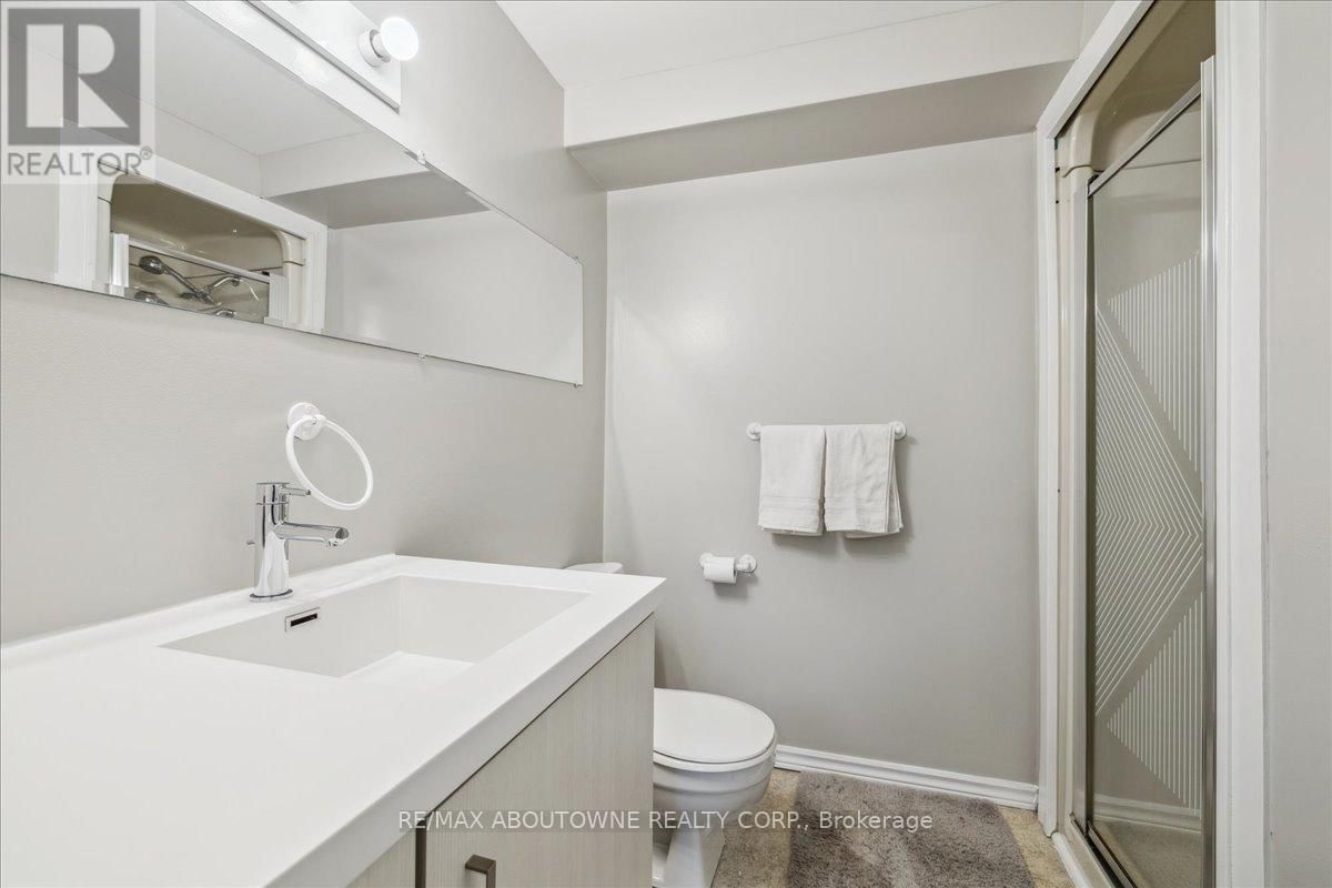 2430 CAVENDISH DRIVE Image 34