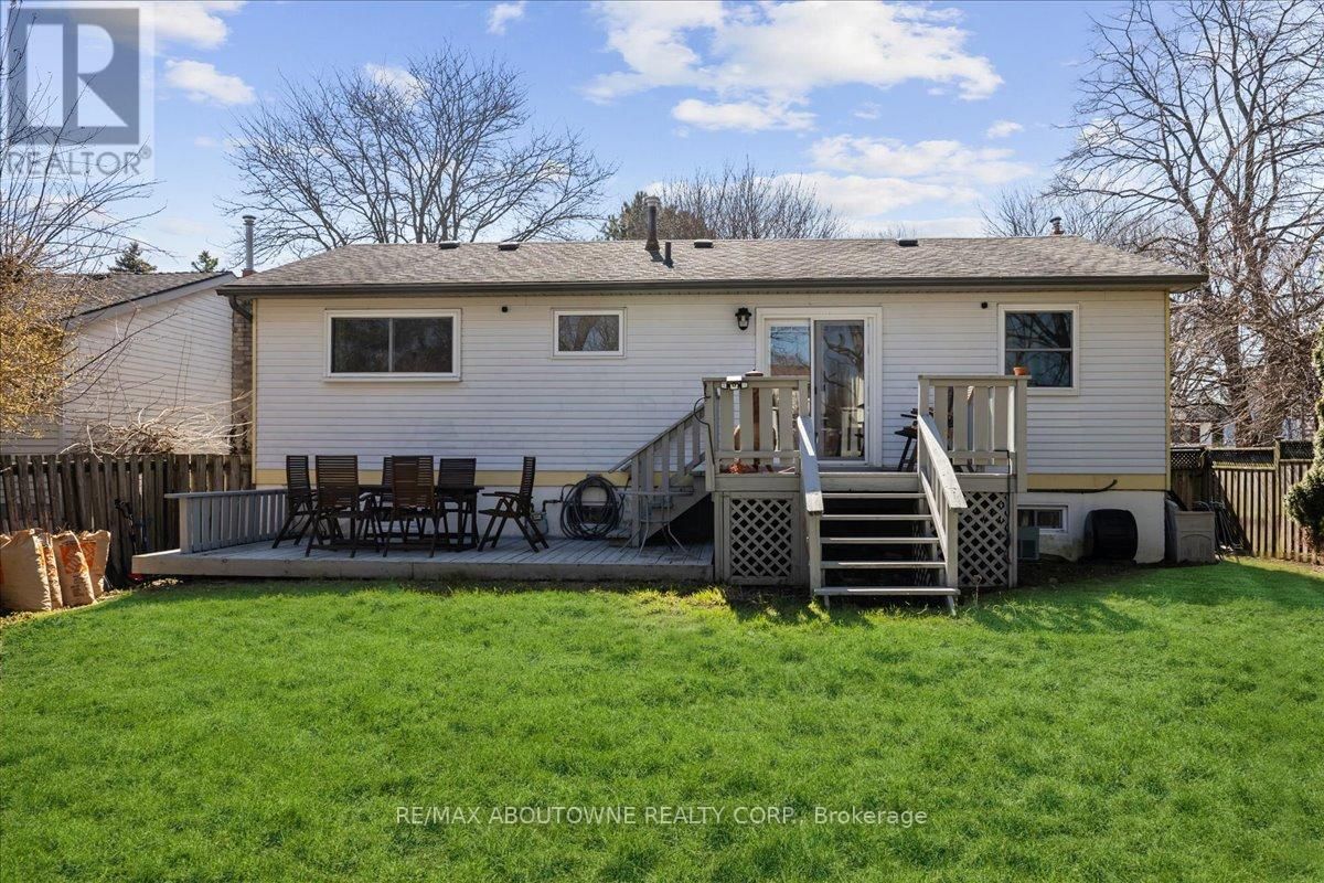 2430 CAVENDISH DRIVE Image 36