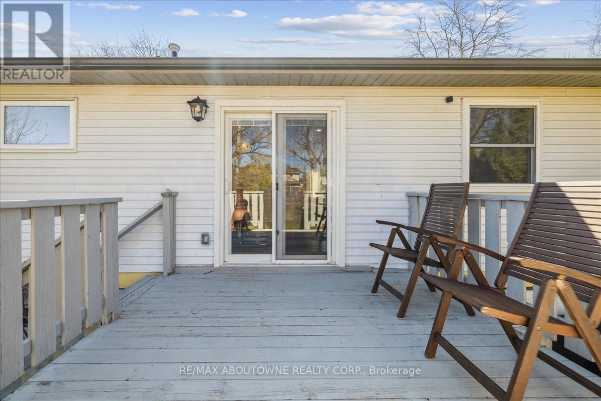 2430 CAVENDISH DRIVE Image 39
