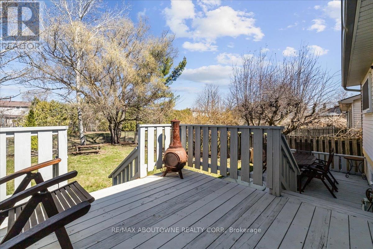 2430 CAVENDISH DRIVE Image 40