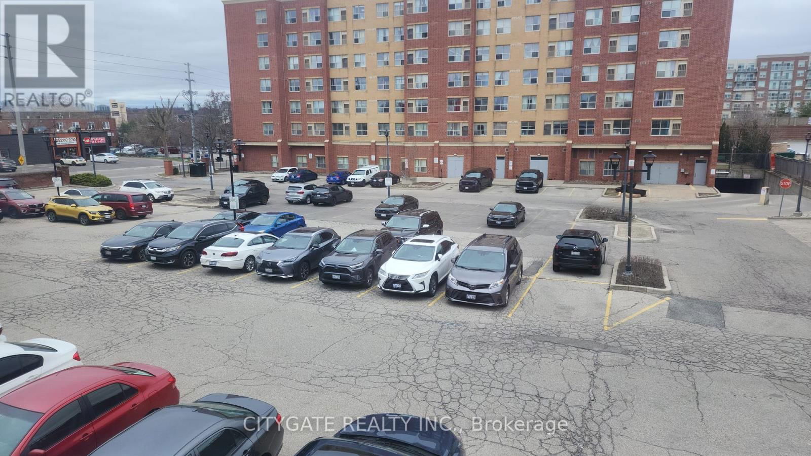 210 - 168 QUEEN STREET SOUTH Image 6