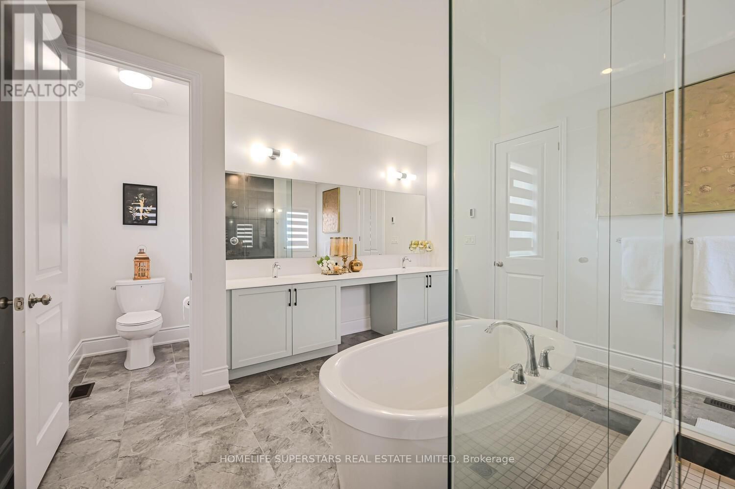 56 ARTHUR GRIFFIN CRESCENT Image 24