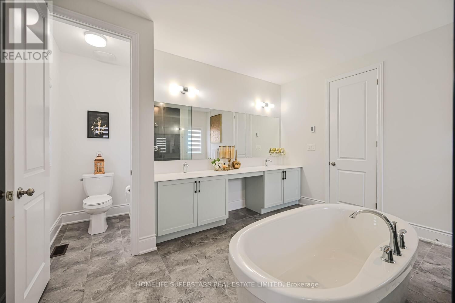 56 ARTHUR GRIFFIN CRESCENT Image 25